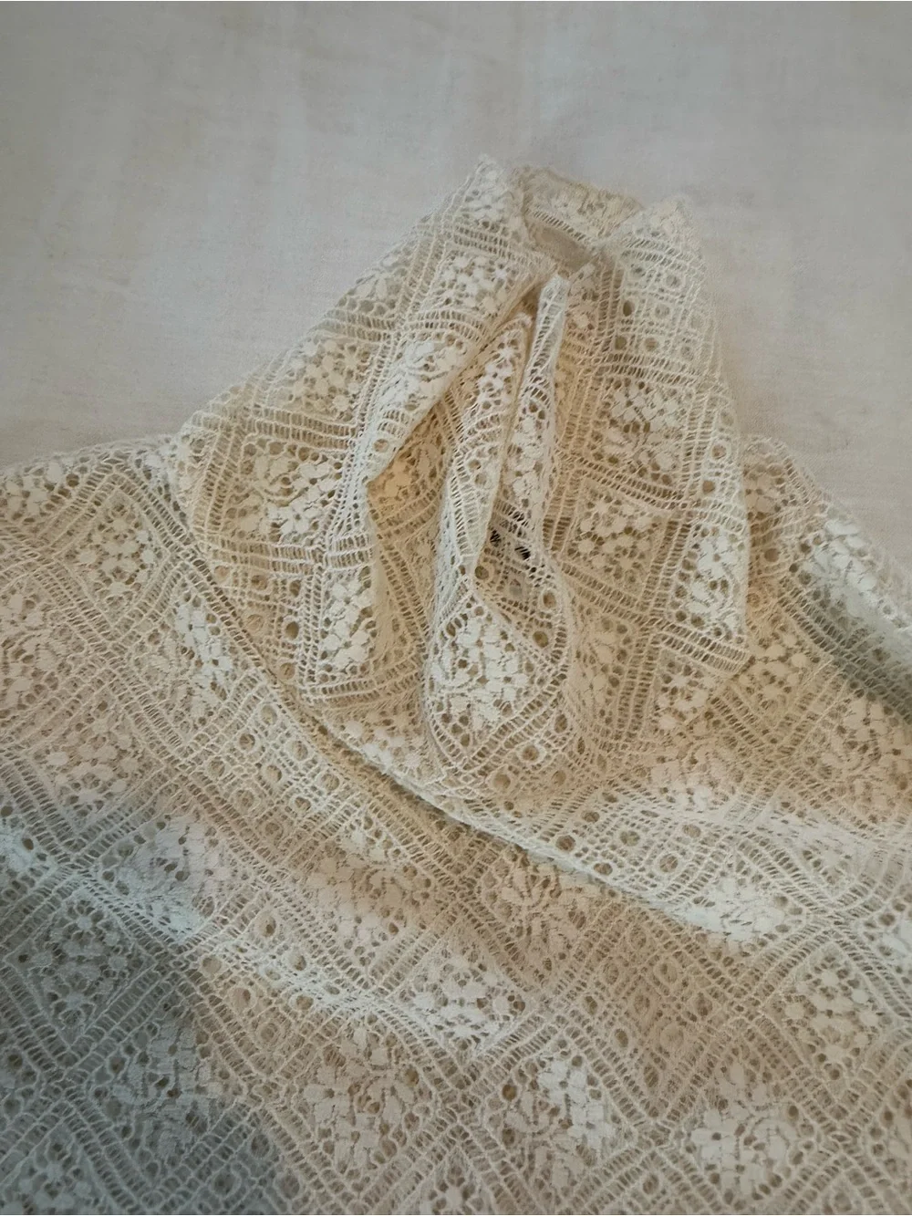 Free People Cream Lace Turtleneck Long Sleeve Top Sheer EUC 1399